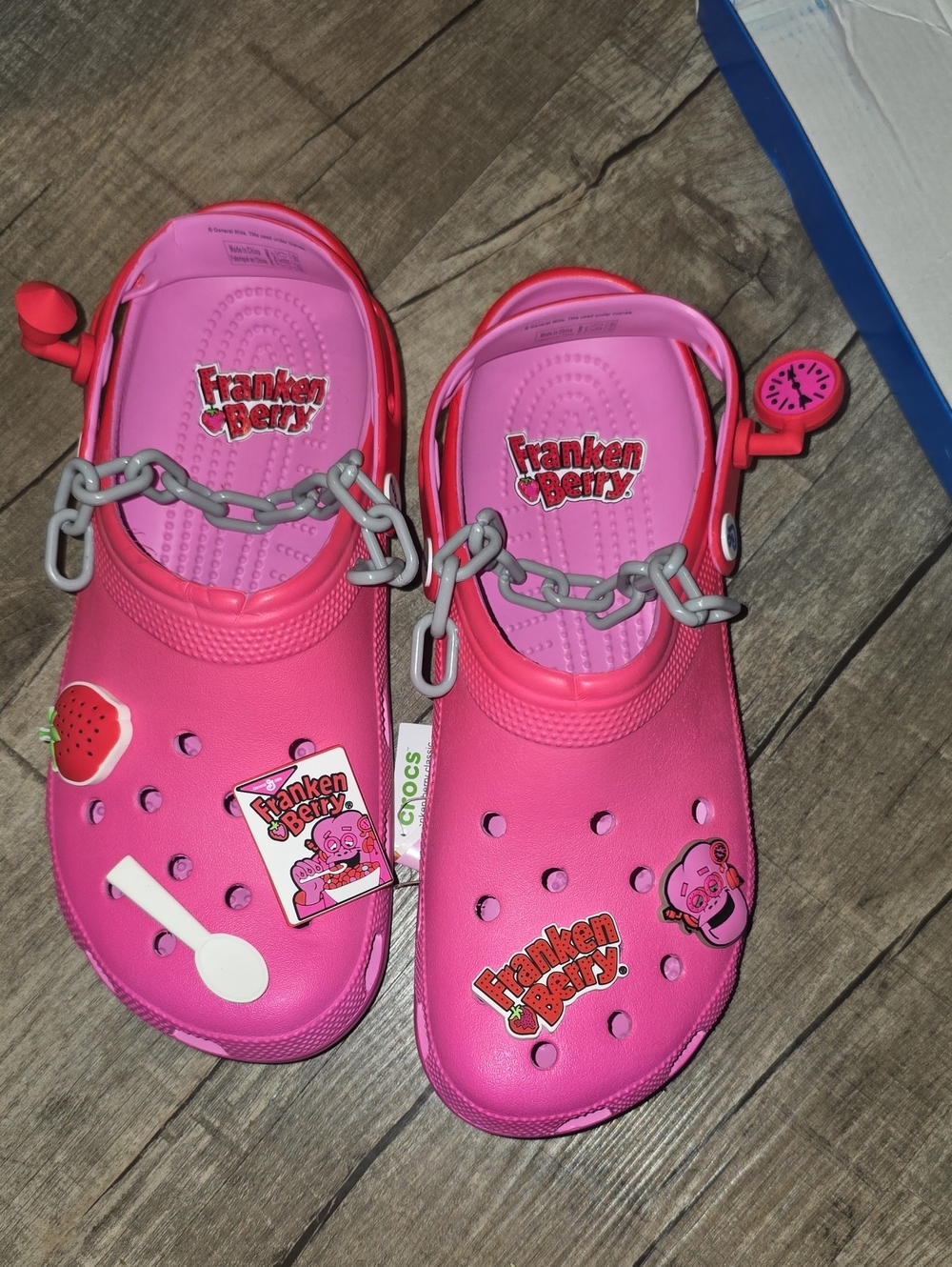Crocs Franken Berry Classic Clog Pink Adult Waist 10/12 NWT